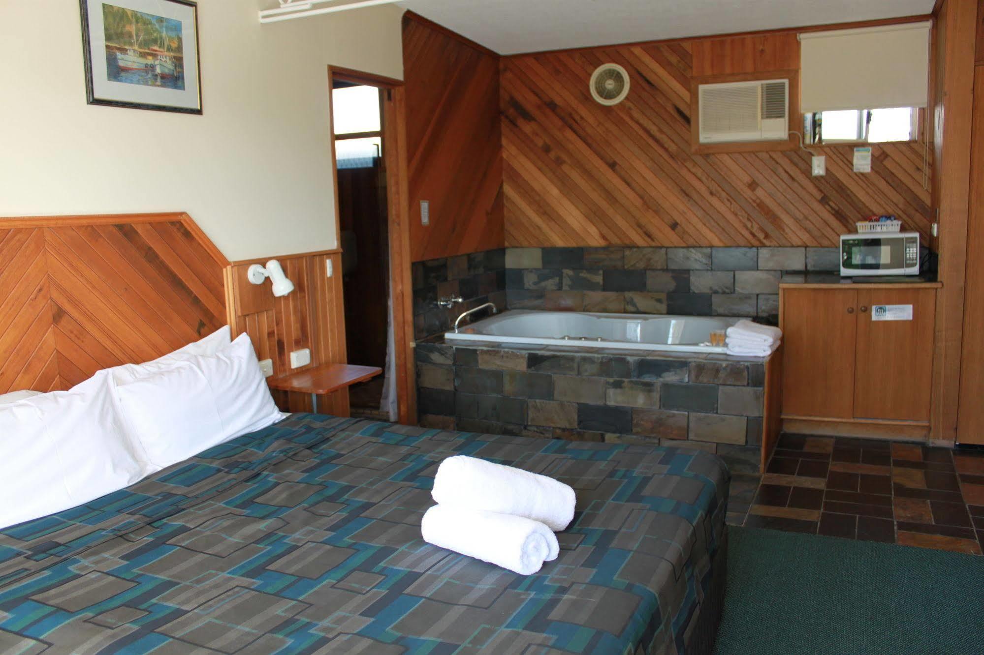 Pelicans Motel Сан-Ремо Екстер'єр фото